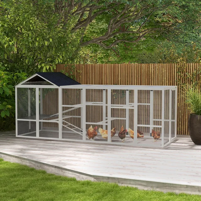 Chicken Coop 141.75" 48" 61"