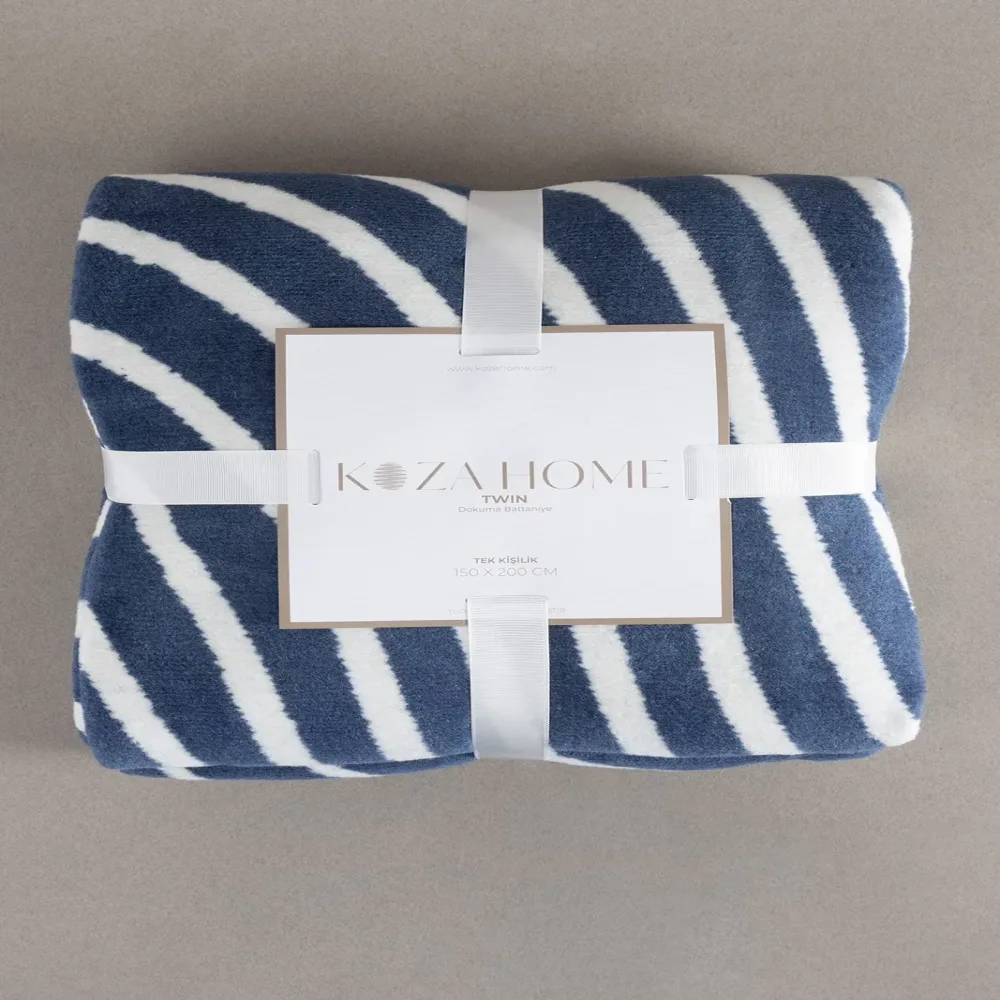 Bedding blue