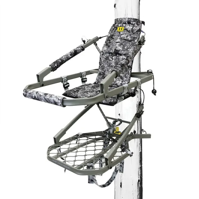 Hunting Tree 21" 34" 19"