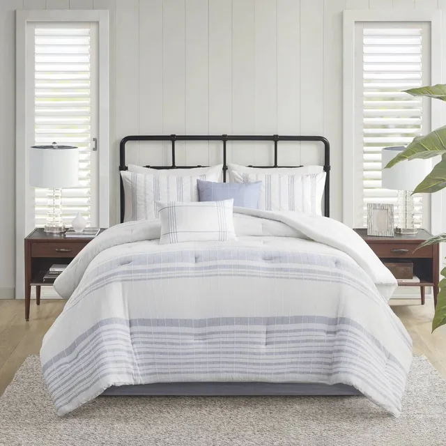 Jacquard Bedding 110" 96" 20"