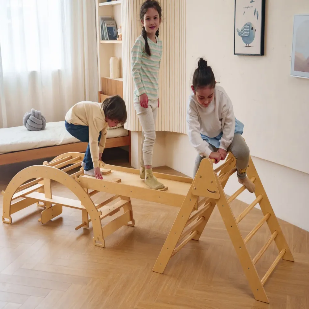 Backyard Play foldable locking