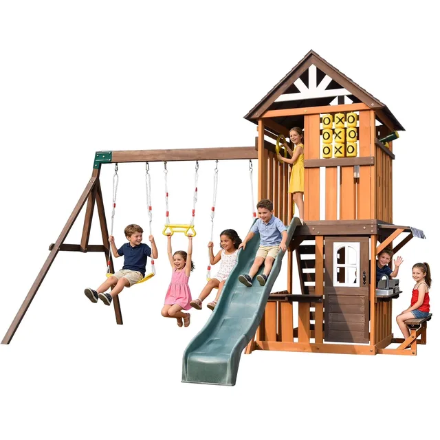 Wall Play 8 in 163.6" 136.3"