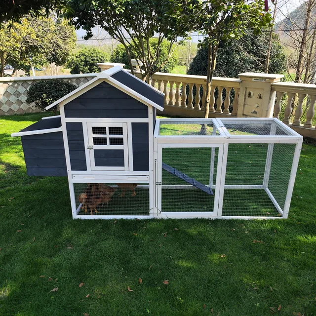 Chicken Coop gray 56 lb 80.7"
