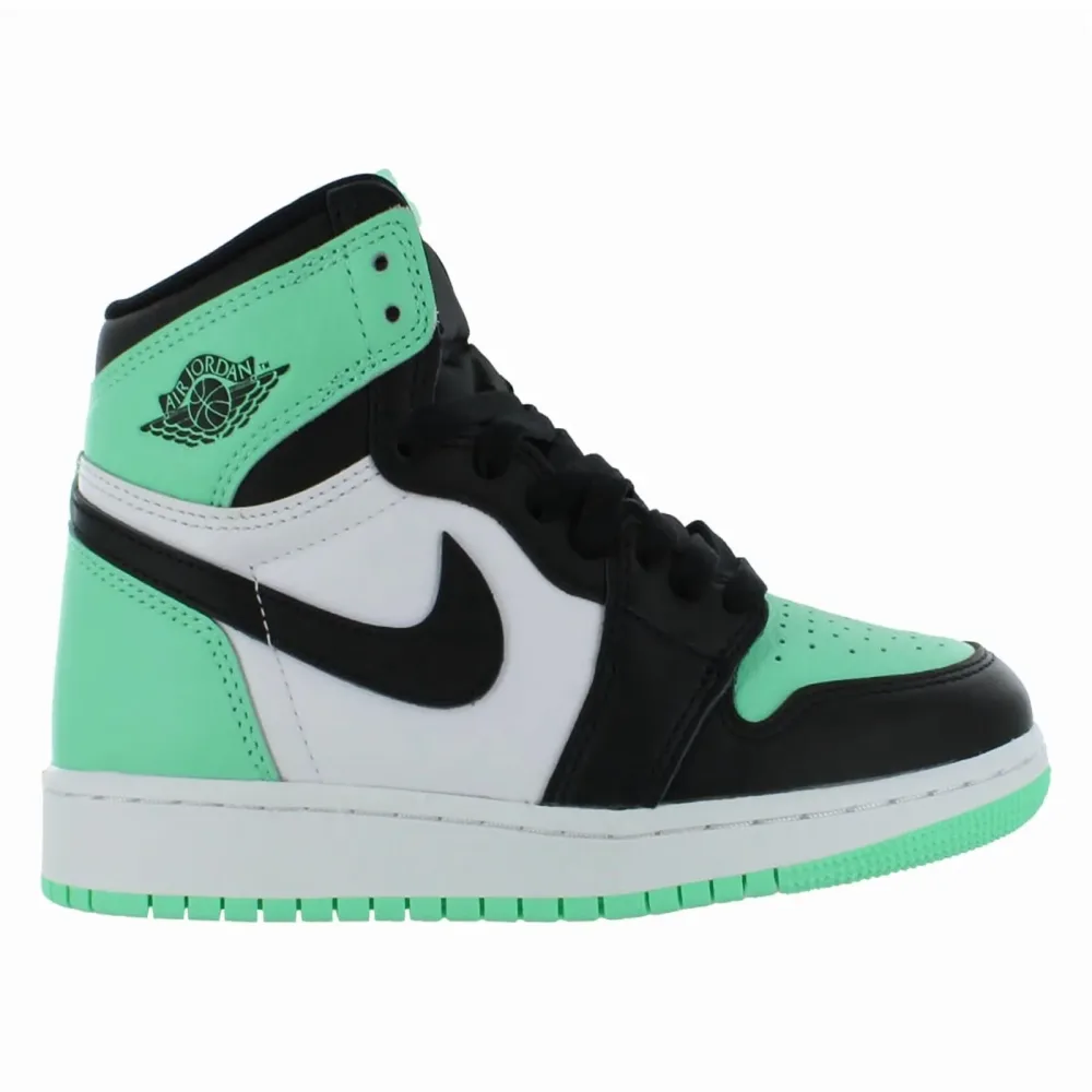 Basketball white black green