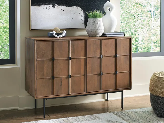 Cabinet brown 19.5" 13.63"