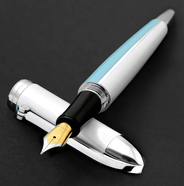 Fountain Pen blue white 0.5 mm