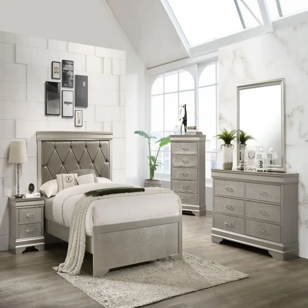 Bedroom silver 81.1" 79.9"