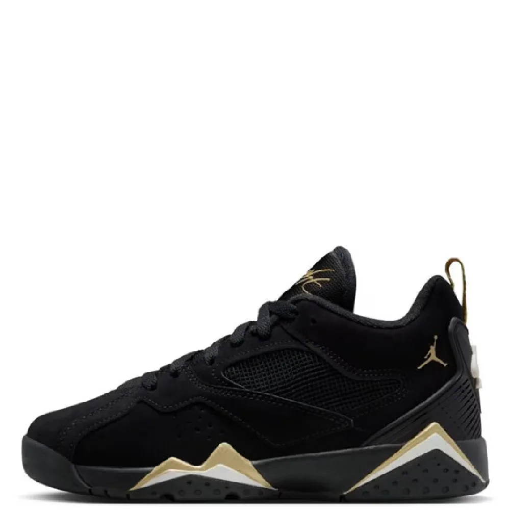 Basketball black