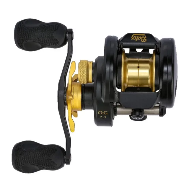 Baitcast Reel black
