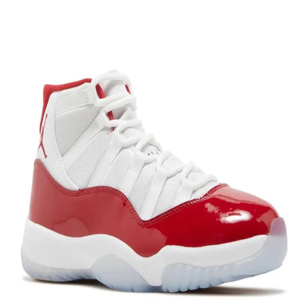 Basketball white red black