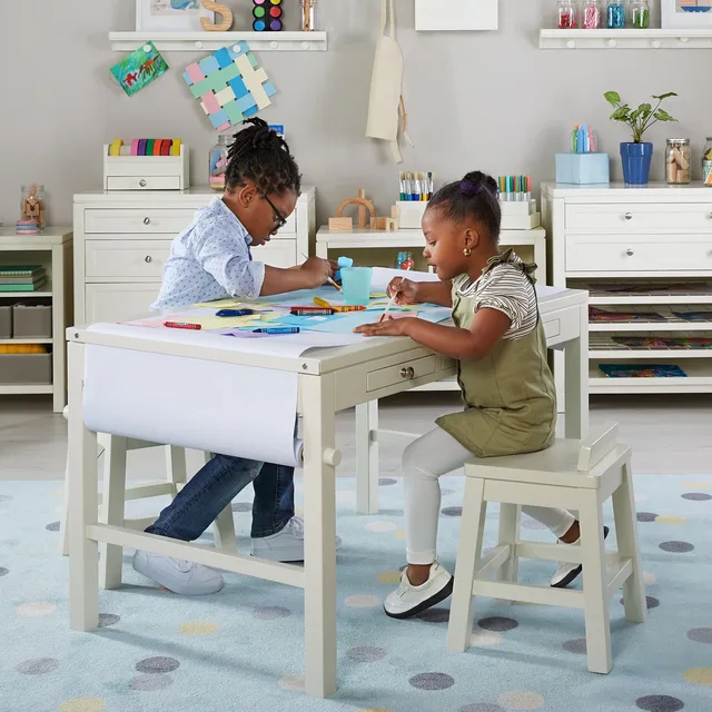 Table white 43.3" 27.2"