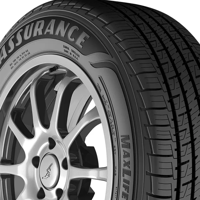Passenger Tire 96v black