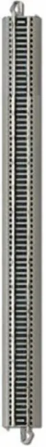 Scale 18" silver gray