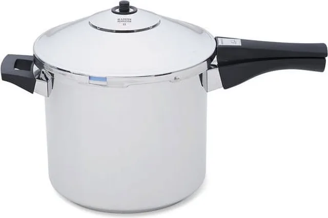 Countertop Appliances 3 quart 7 lb locking