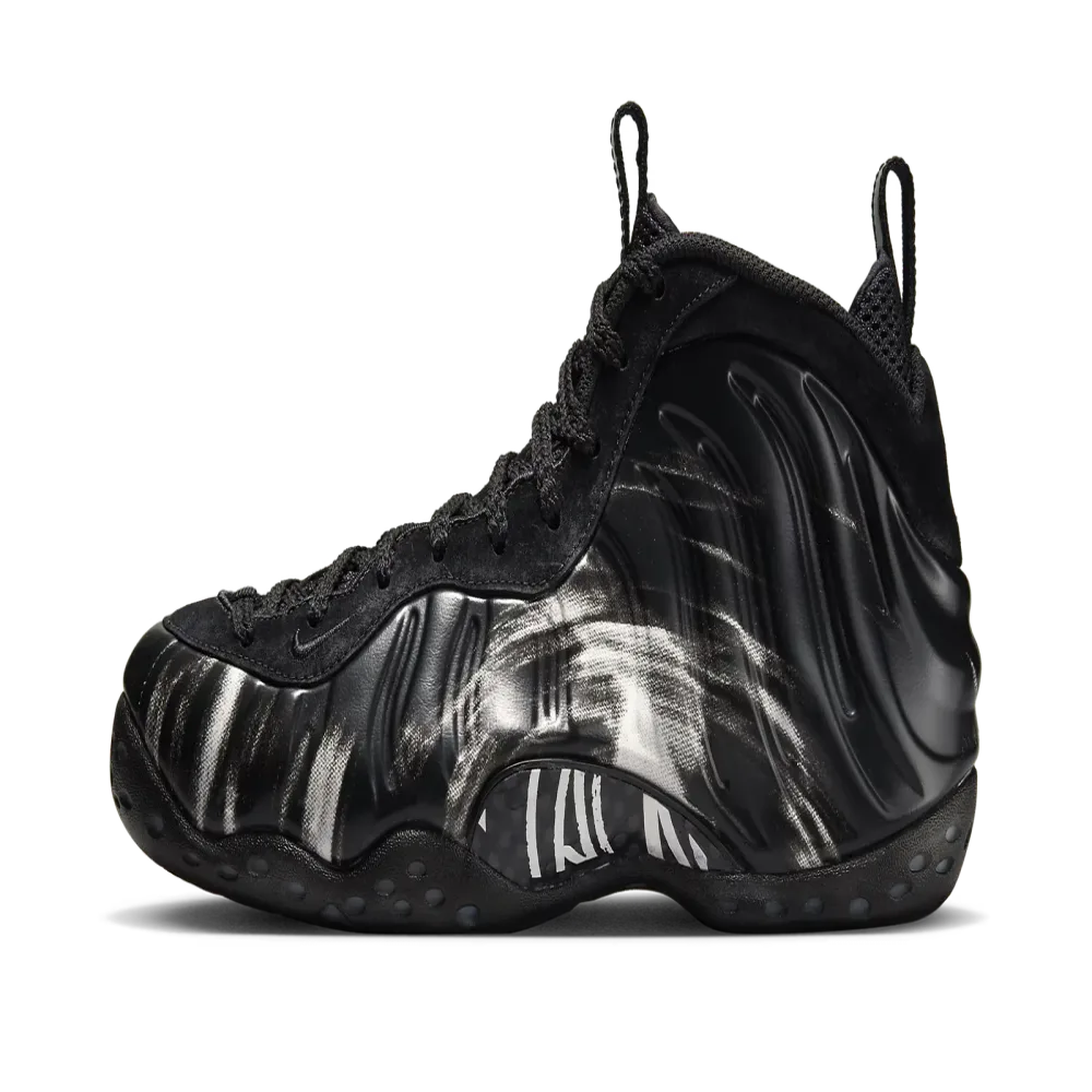 Basketball black white