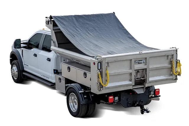 Trailer 2 ft 15 ft 7 in