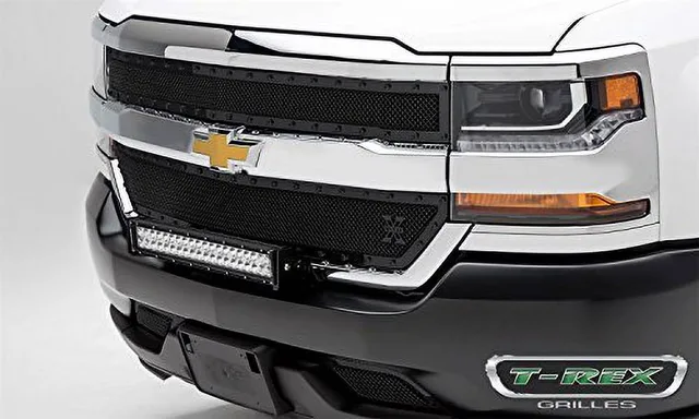 Grille black