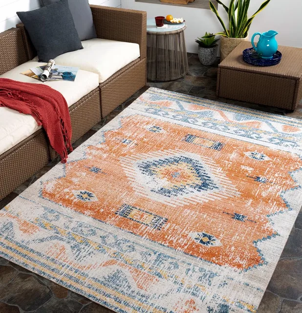 Rug 5' 3" 7'