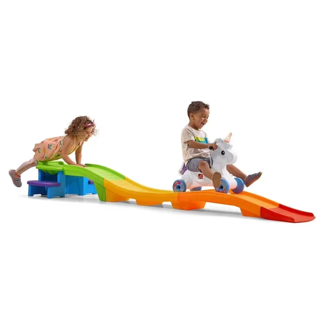 Ride-on 9 feet 75 in white