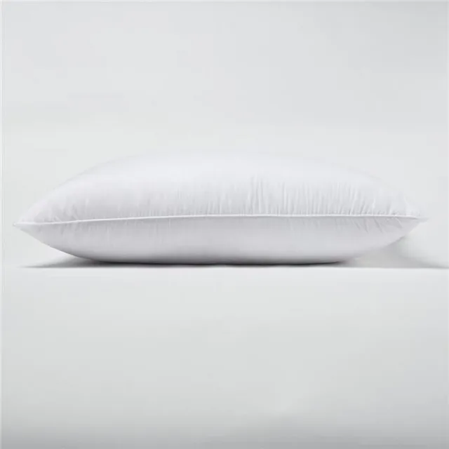 Pillow 4.5 in white 20"