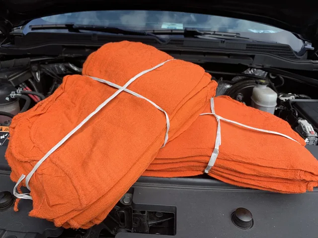 Towel orange 145 lbs