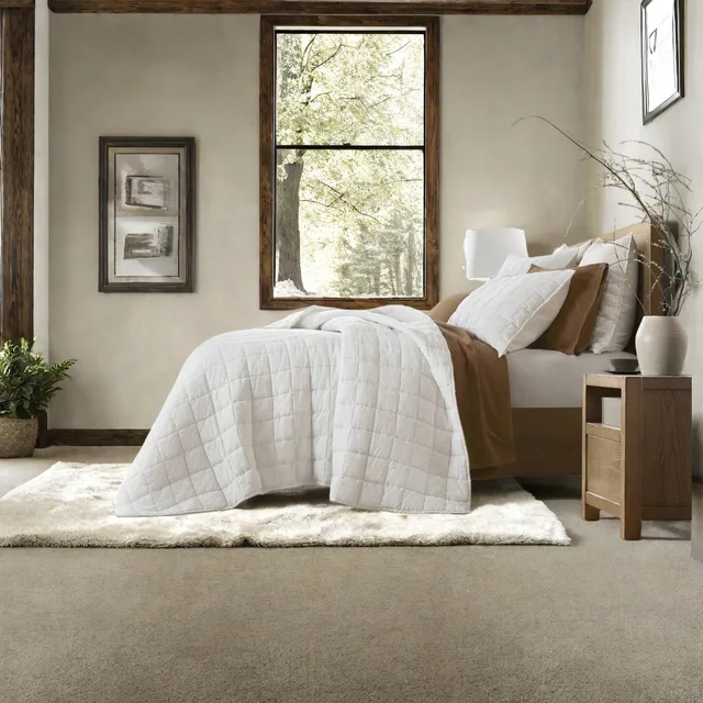 Bedding 108" 92" 20"