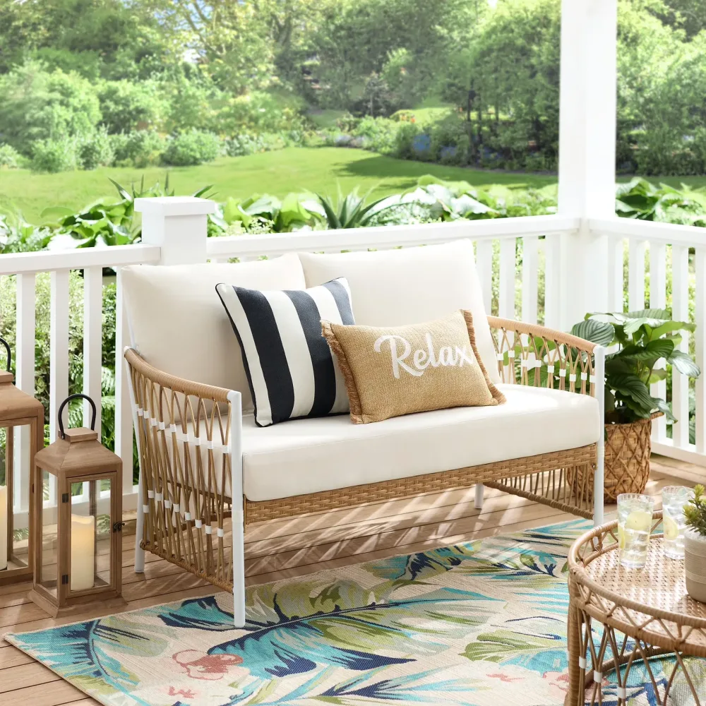 Homes Gardens white 2 people 500 lb