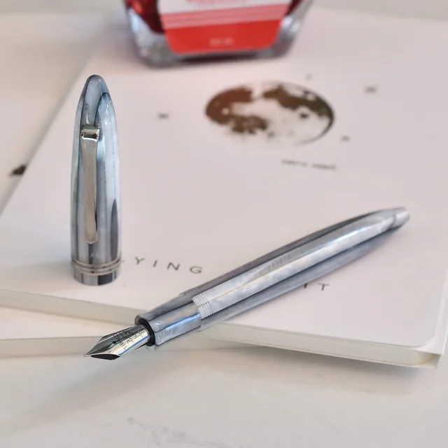 Fountain Pen grey