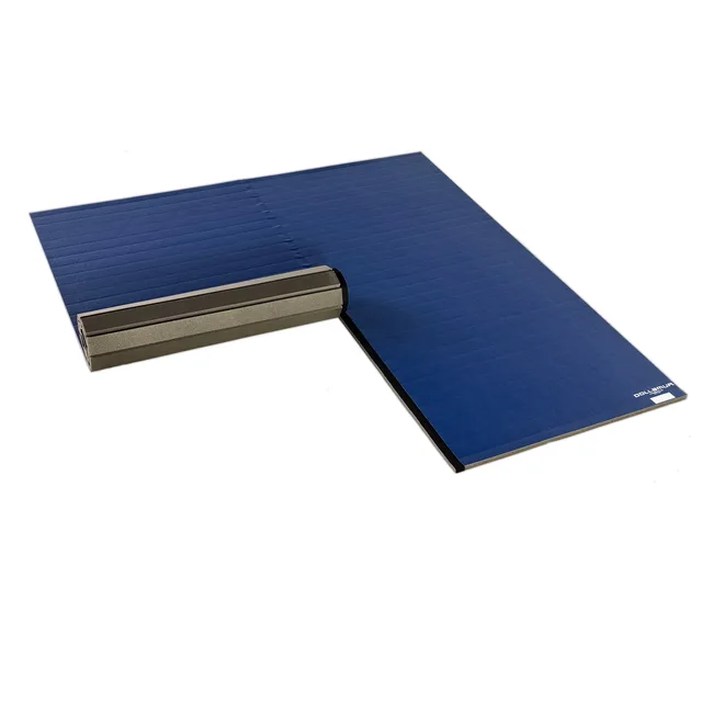 Wrestling Mat red blue 17"