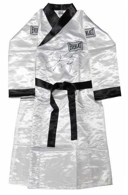 Boxing white