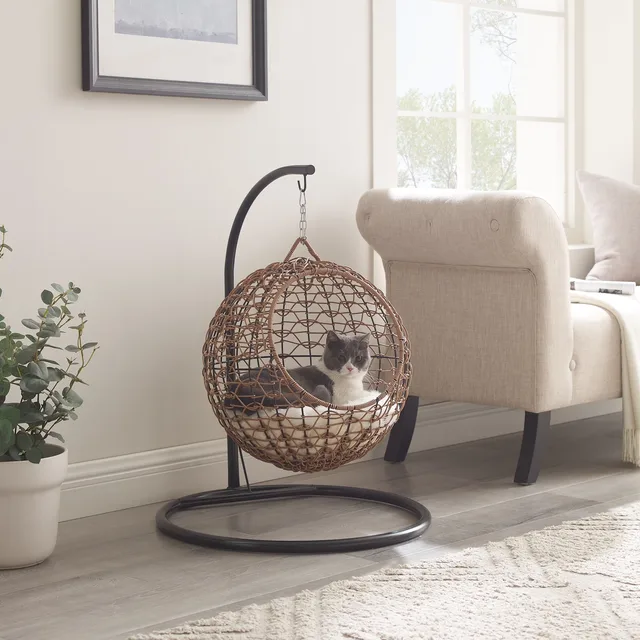 Beds & Loungers brown
