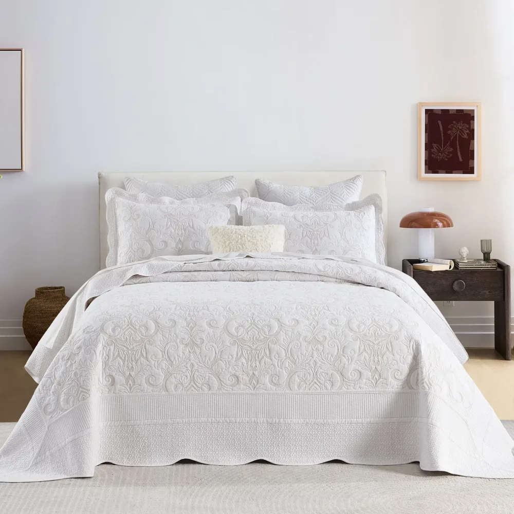 Bedding 128" white 120 inch