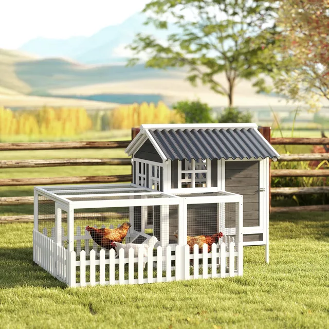 Chicken Coop 68" 59" 42"