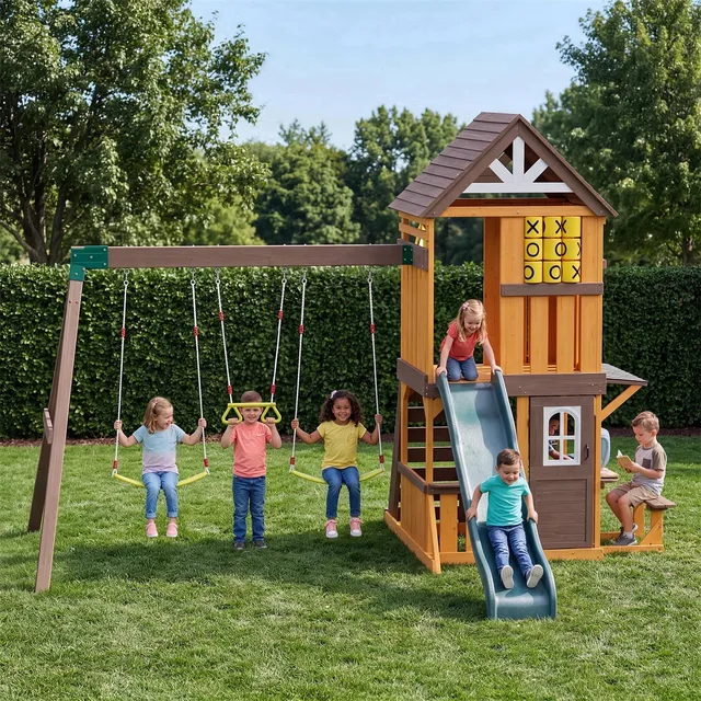 Wooden Backyard 11' 14' 6ft
