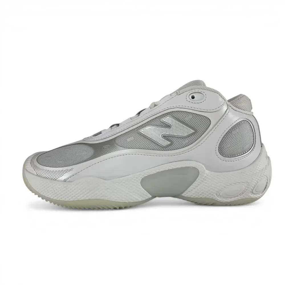 Basketball white red locking