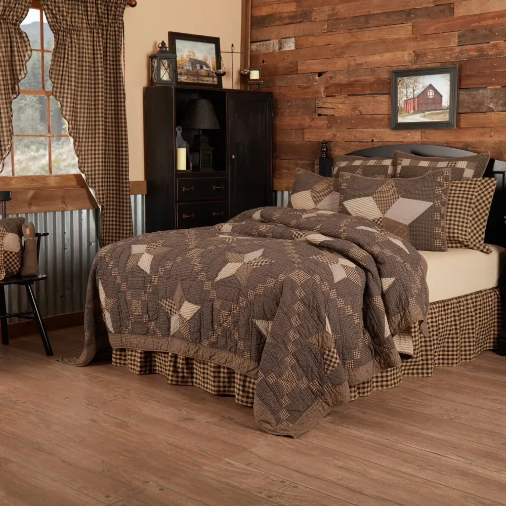 Bedding black brown