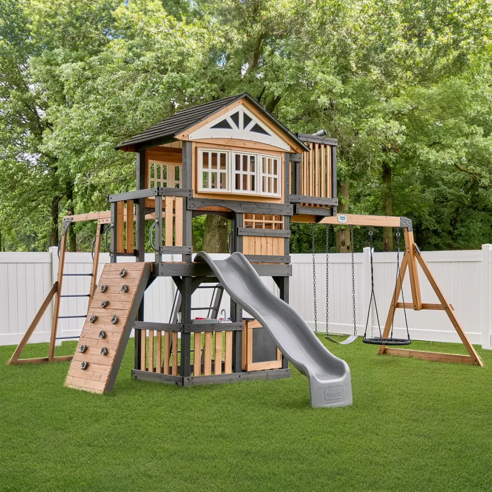 Backyard Play brown black