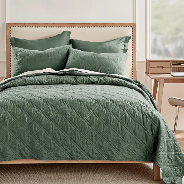 Bedding 86 in green 88in