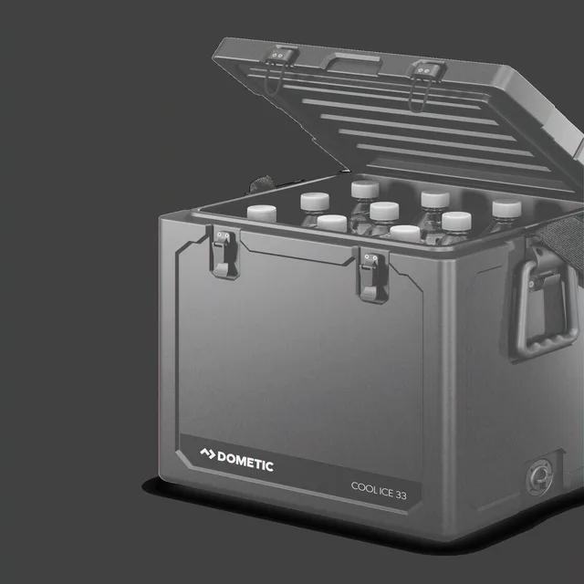 Coolers & Hydration black 15 lb