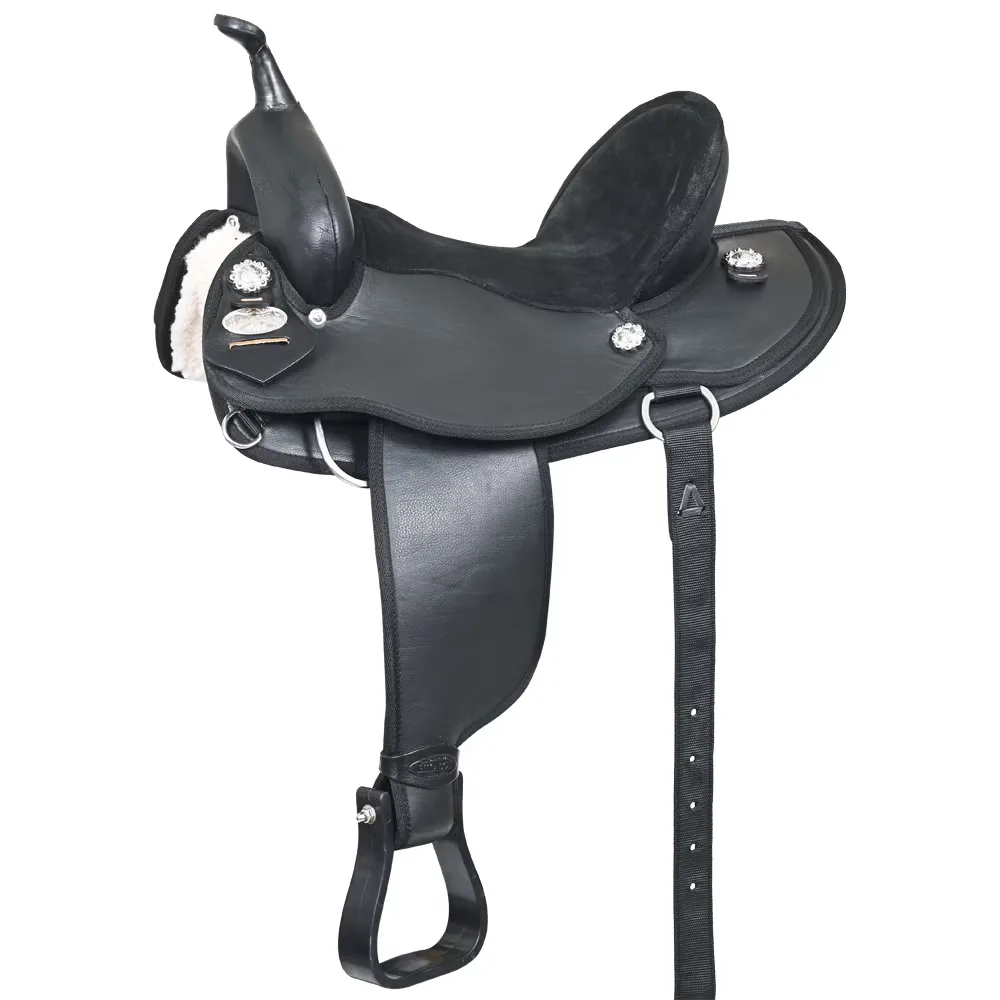 Saddle 15 in black 16 lbs