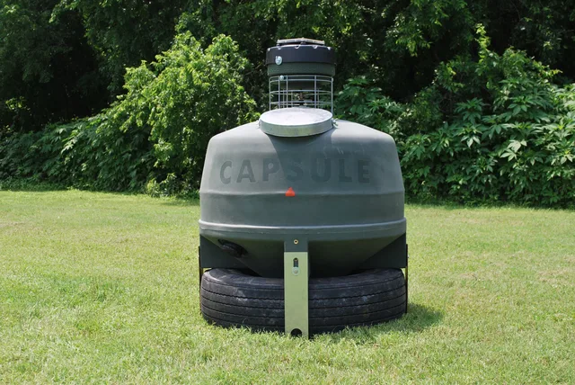 Capsule Feeder 800lb 800lbs