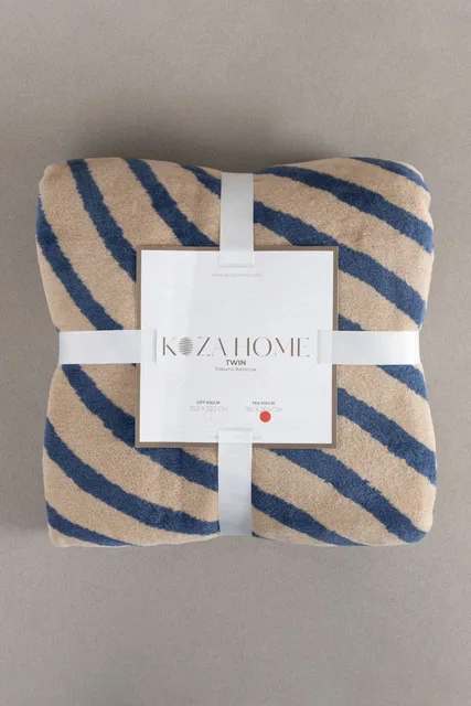 Bedding blue