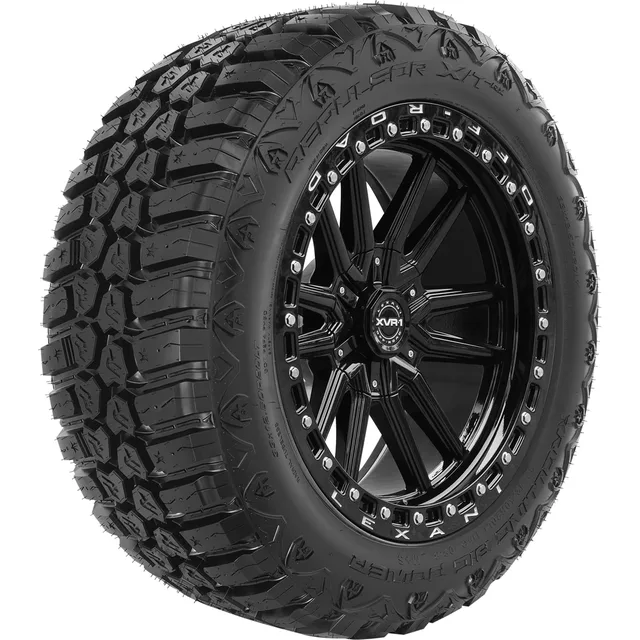 Truck Tire heavy-duty black
