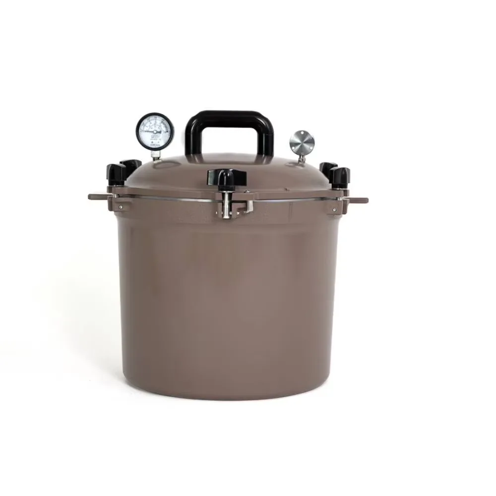 Countertop Appliances 21.5 quart red brown