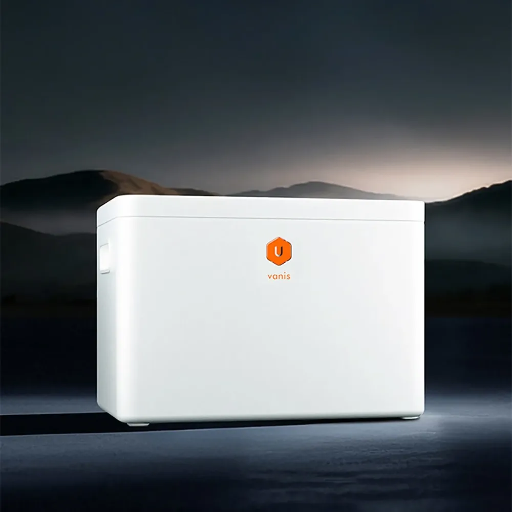 Insulated Cooler white 18.70"